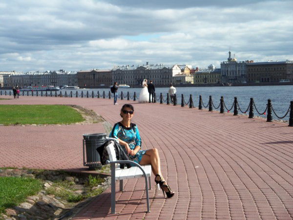 Лена Разгадова