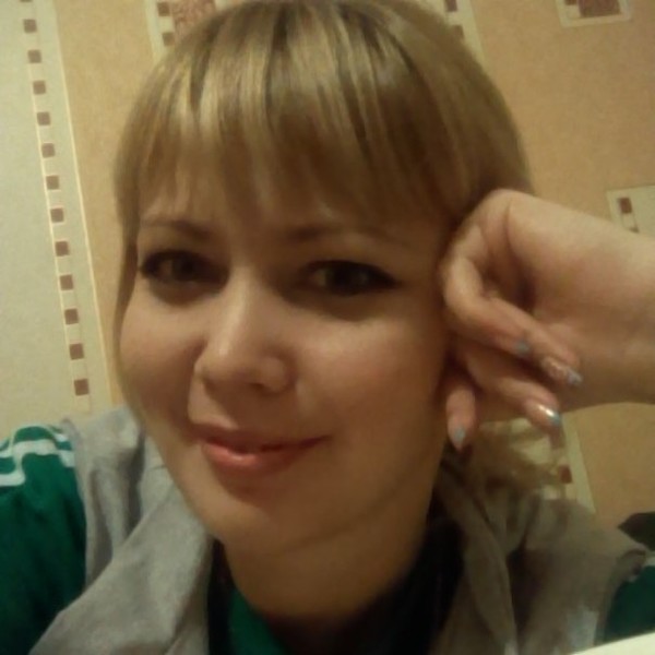 Елена Кострова