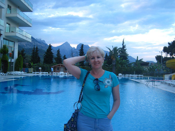 Елена Николаева