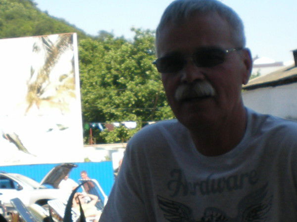 Владимир Азаренков