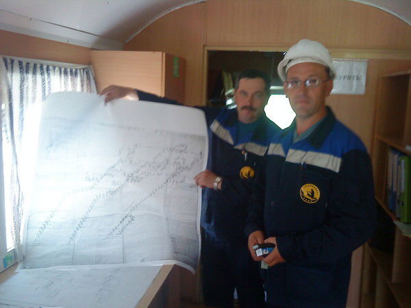 Евгений Ларионов