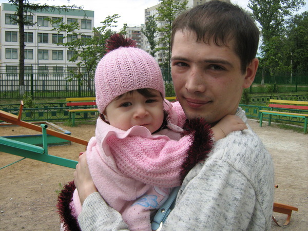 Антон Николаев