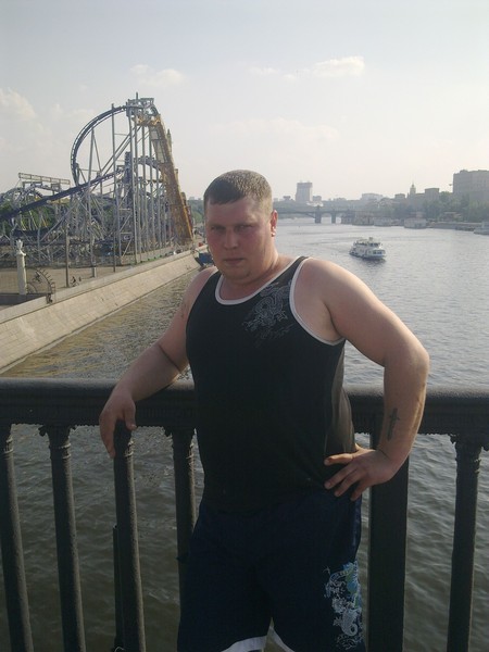 Александр Власов