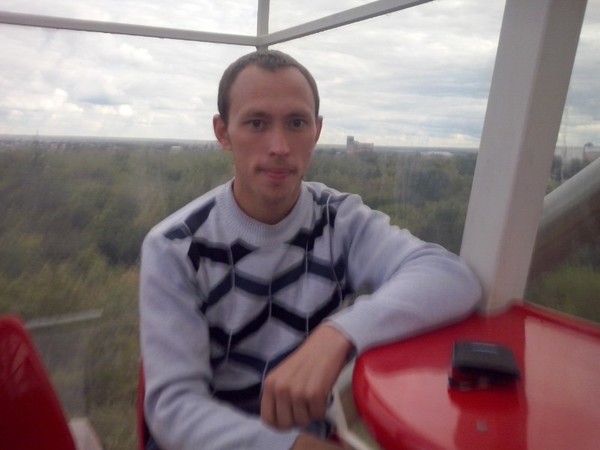Павел Новоселов