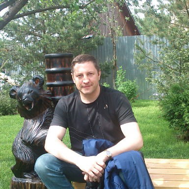 Дмитрий Макаров