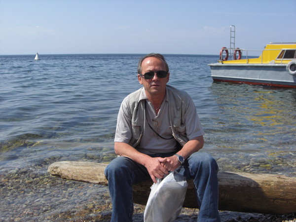 Александр Юхтенко