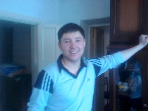 Рифат Касенов