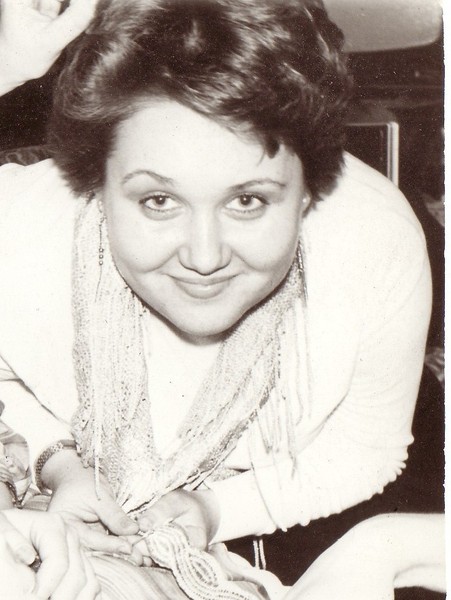 Елена Алиева
