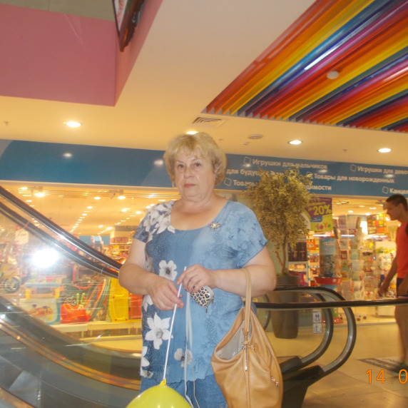Eлена Моисеева