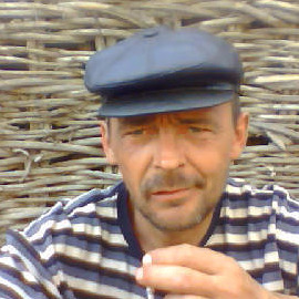 Андрей Есиков