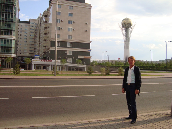 Александр Карманов