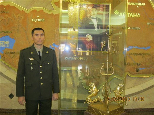 Артур Ажикенов