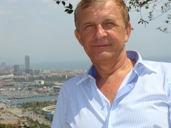 Александр Десятниченко