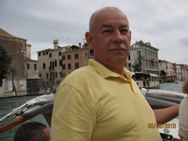 Станислав Шведов