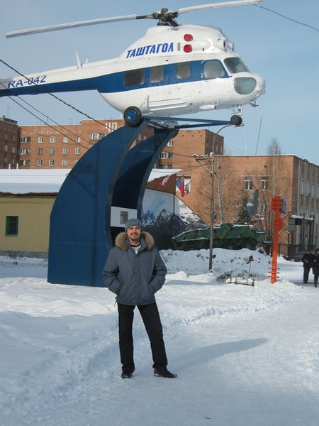 Денис Леонтьев