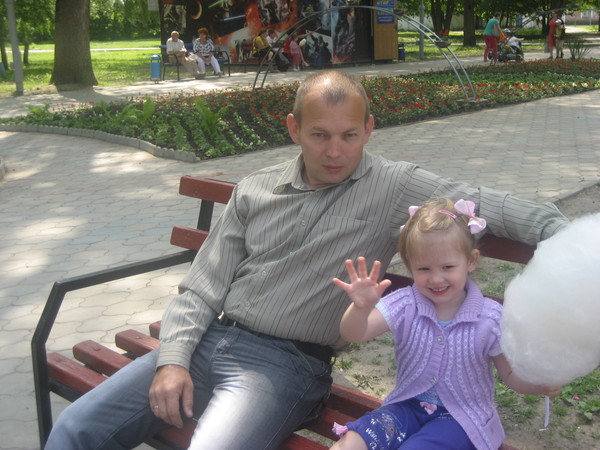 Глеб Естрашкин