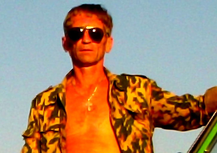 Олег Извеков