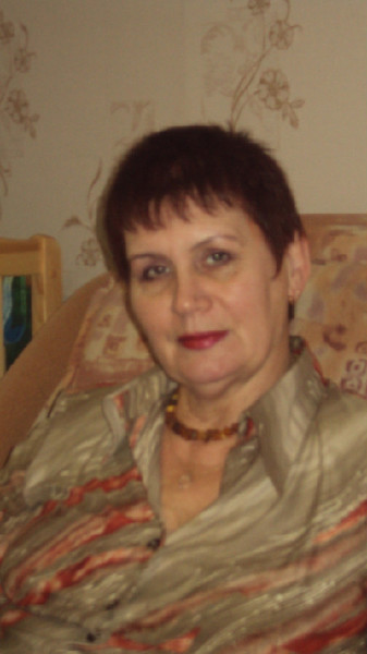 Людмила Петрова