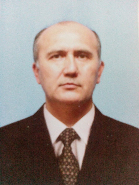 Улугбек Акбаров