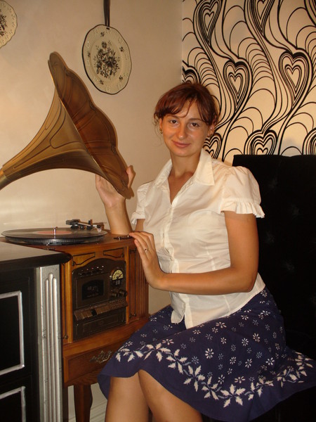 Елена Попова