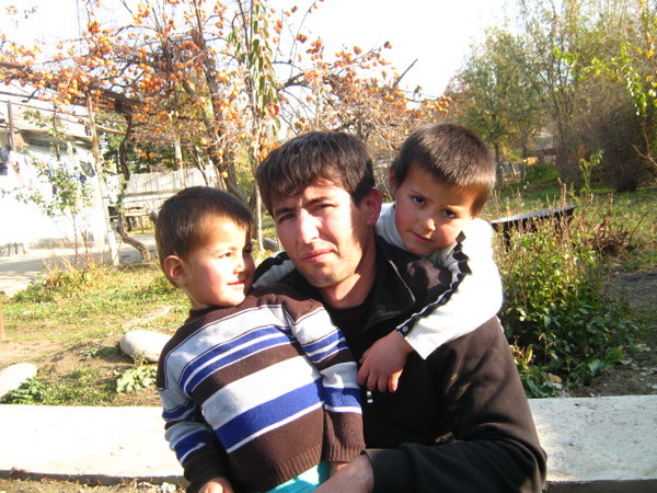 Хусейншо Буриев