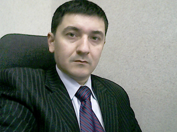 Амир Абдрахманов