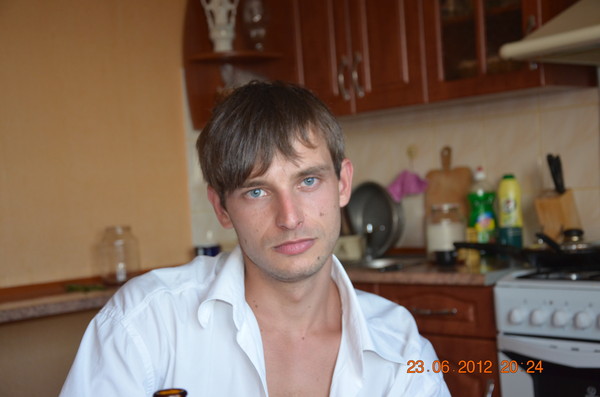 Антон Наку