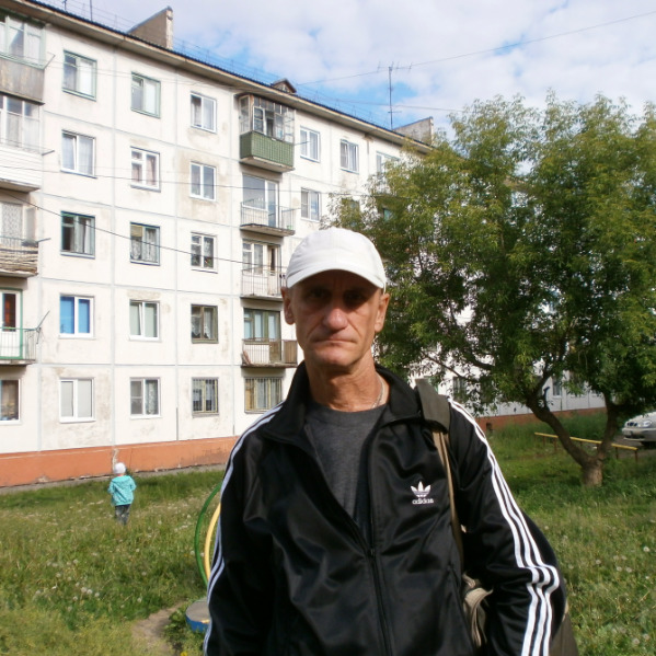 Игорь Саханов
