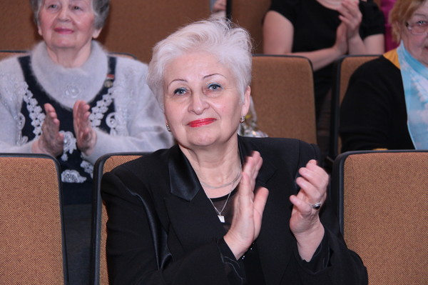 Анна Елфимова