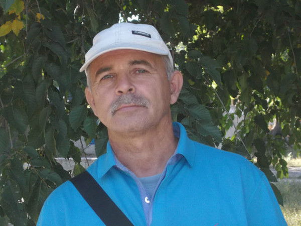 Анатолий Михайлов