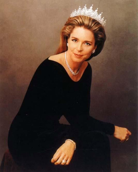 Лариса Шиенкова