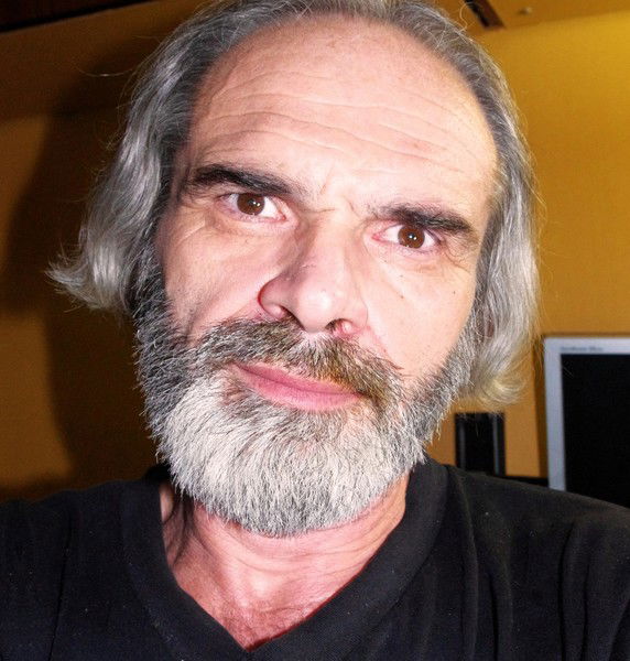 Виктор Антонов