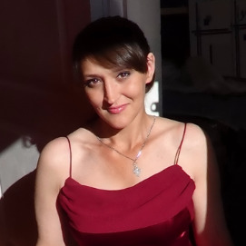 Елена Озерова