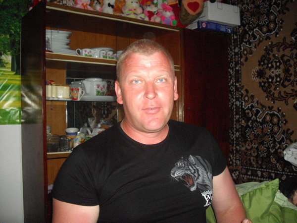 Александр Нерозников