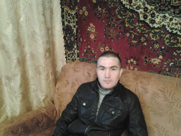 Заур Искаков