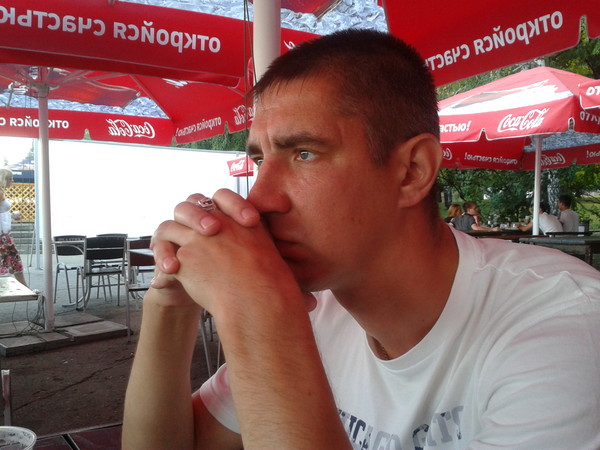 Анатолий Леонтьев