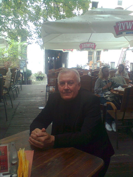 Евгений Антонов