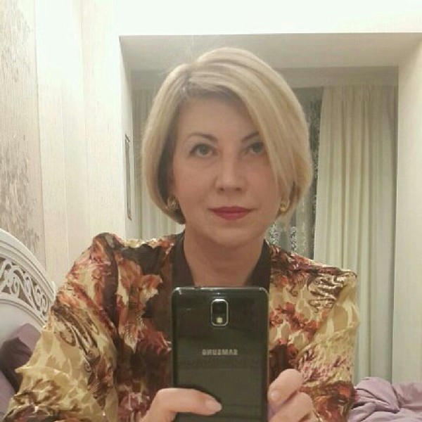 Елена Семенова