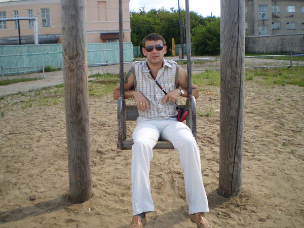 Виктор Ухов