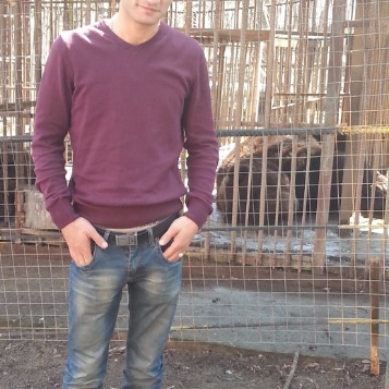Гарик М