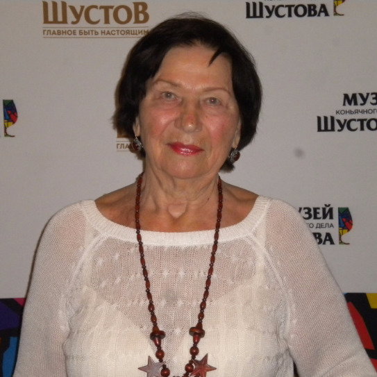 Лада Бондарева