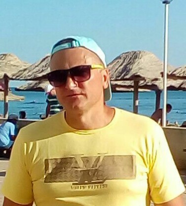 Лев Комаров