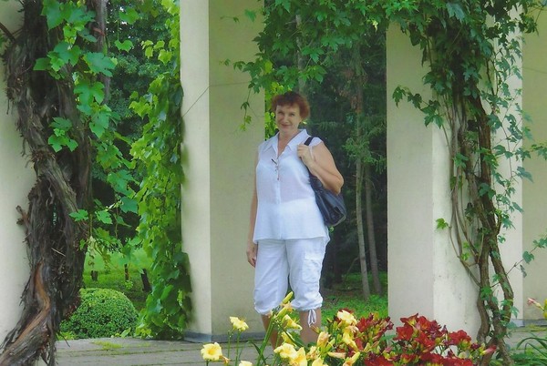 Елена Сахарова