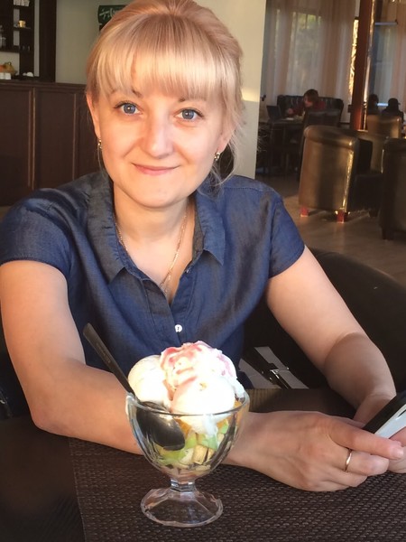 Комарова Любовь