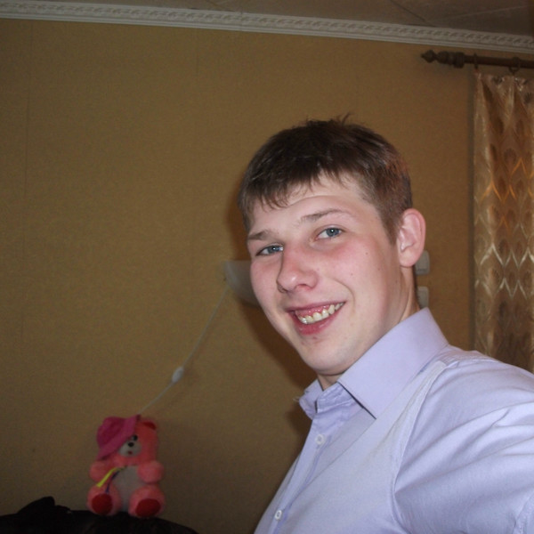 Денис Земцов