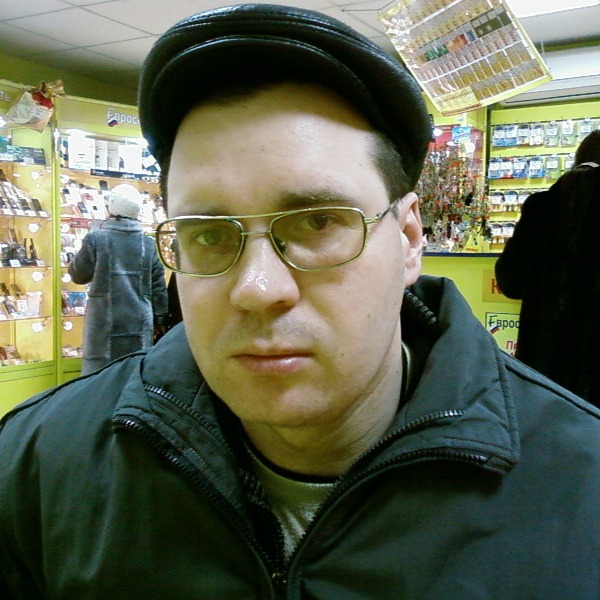 Александр Свалов