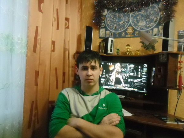 Максим Буриков