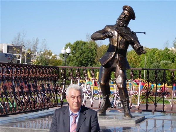 Александр Абрамов