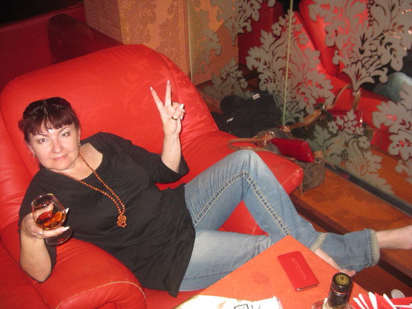 Елена Попова