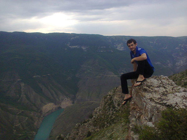 Алидибир Искантиев